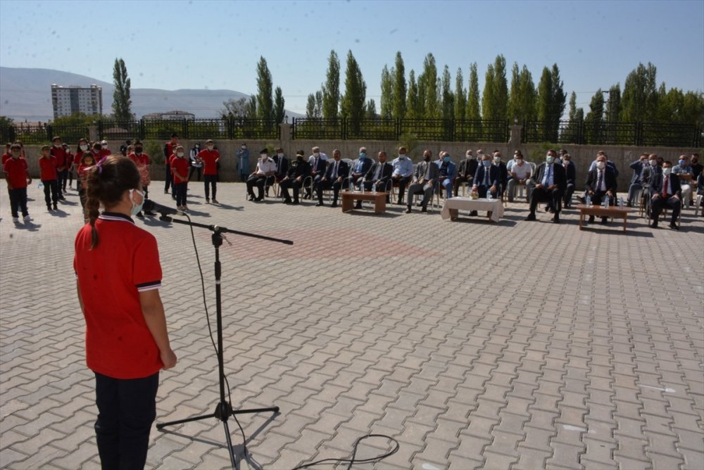 Niğde'de İlköğretim Haftası Kutlandı