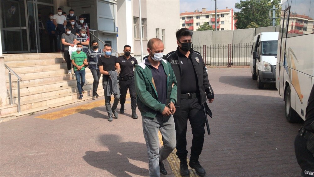 Kayseri'de Farklı Suçlardan Aranan 18 Şüpheli Şafak Operasyonuyla Yakalandı