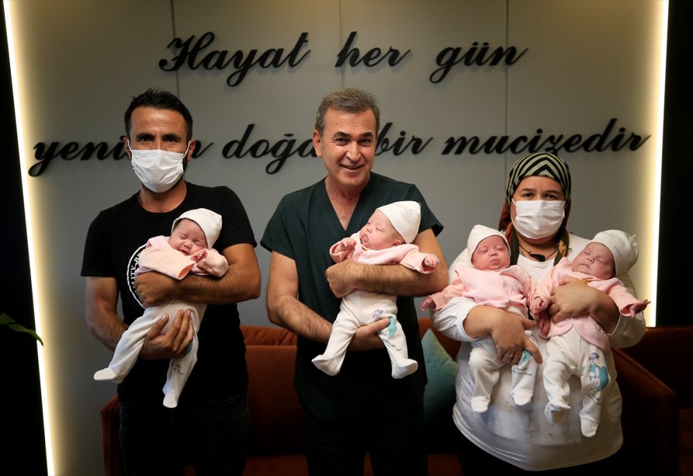 Hamileyken Kovid-19'u Yendi, Dördüzleri Mutluluğun Adı Oldu