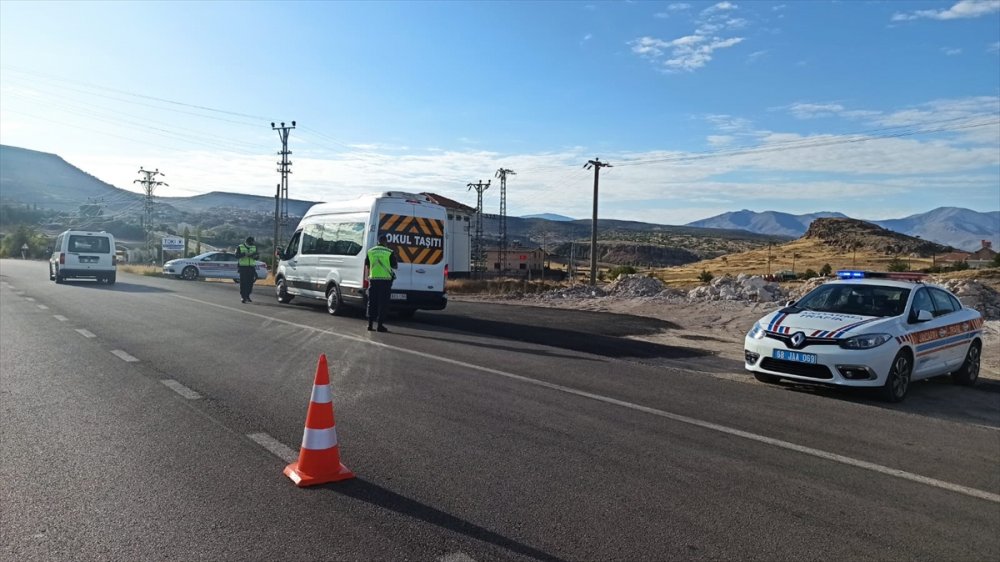 Aksaray'da Okul Servislerinde Denetimler