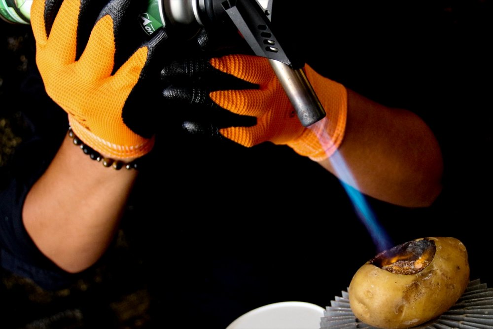 Teknolojik Atıklardaki Değerli Madenleri Geri Dönüştürüyor