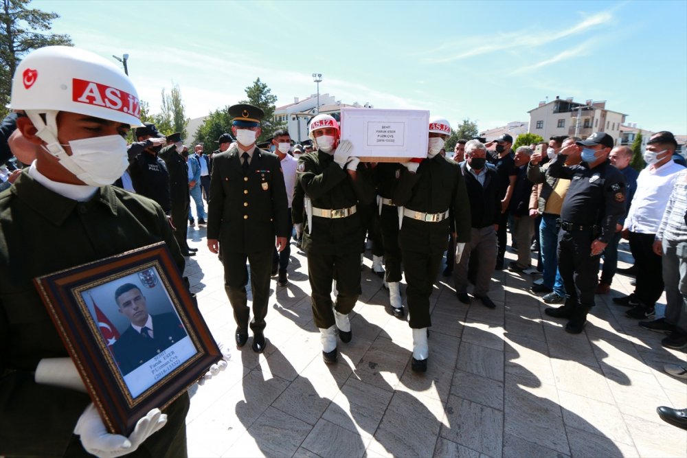 Şehit Piyade Uzman Çavuş Faruk Eser Son Yolculuğuna Uğurlandı