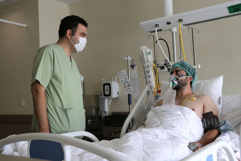 Yoğun Bakımdaki Kovid-19 Hastası Genç İmamdan Aşı Çağrısı