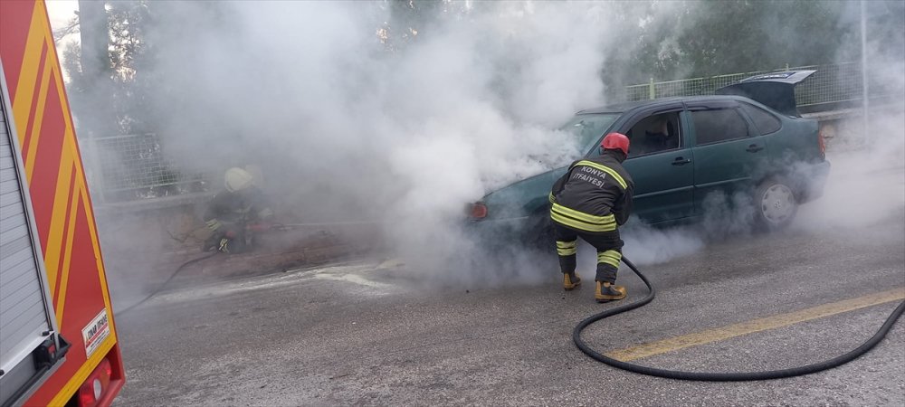 Ereğli'de Park Halindeki Otomobil Yandı