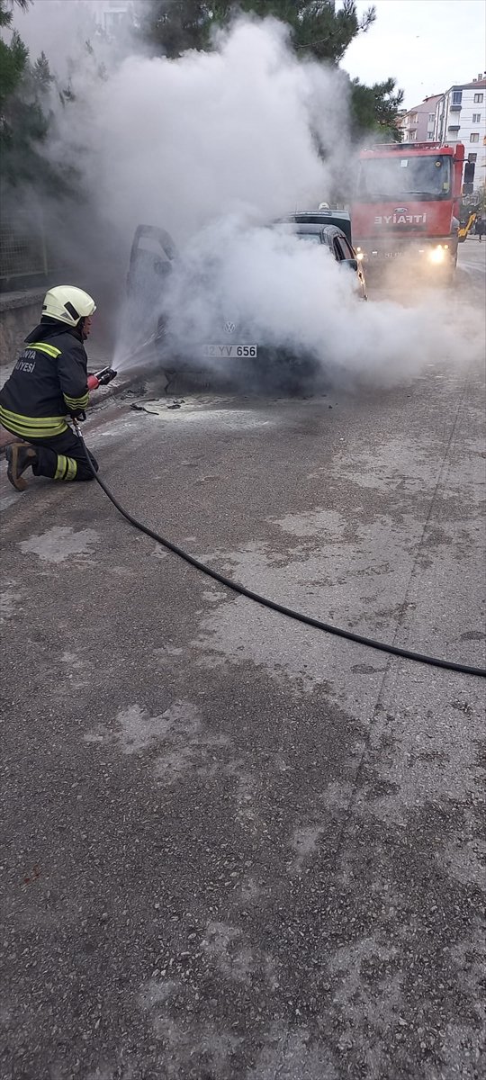 Ereğli'de Park Halindeki Otomobil Yandı