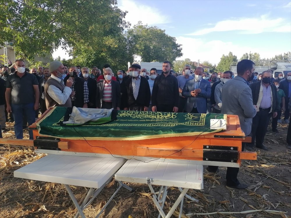 Konya'da Sulama Havuzunda Hayatını Kaybeden Çocuk Defnedildi