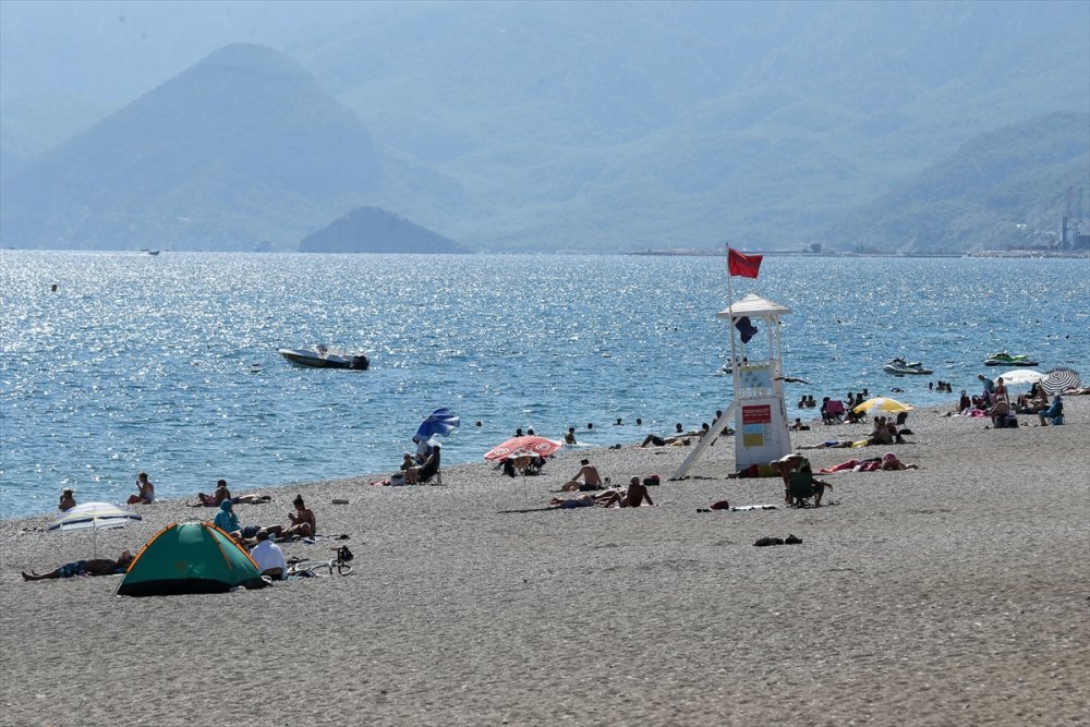 Antalya'da Ekimde Deniz Keyfi
