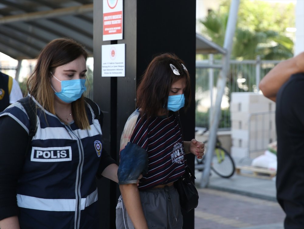 Antalya'da Oto Fareleri Yakalandı