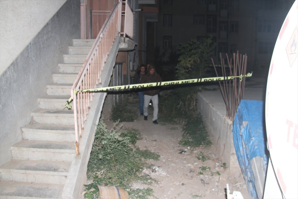 Konya'da Balkondan Düşen Çocuk Hayatını Kaybetti