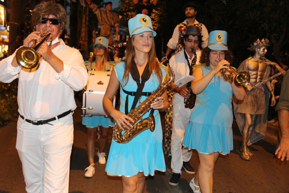 Antalya'da 6. Kaleiçi Old Town Festivali Başladı