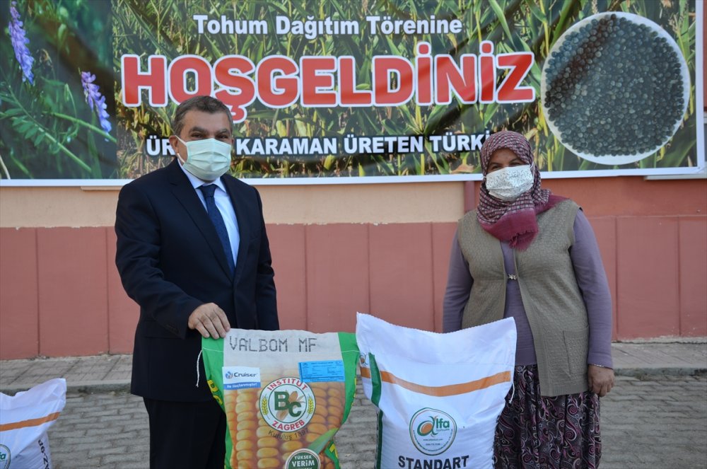 Karaman'da Çiftçilere Silajlık Mısır Tohumu Dağıtıldı