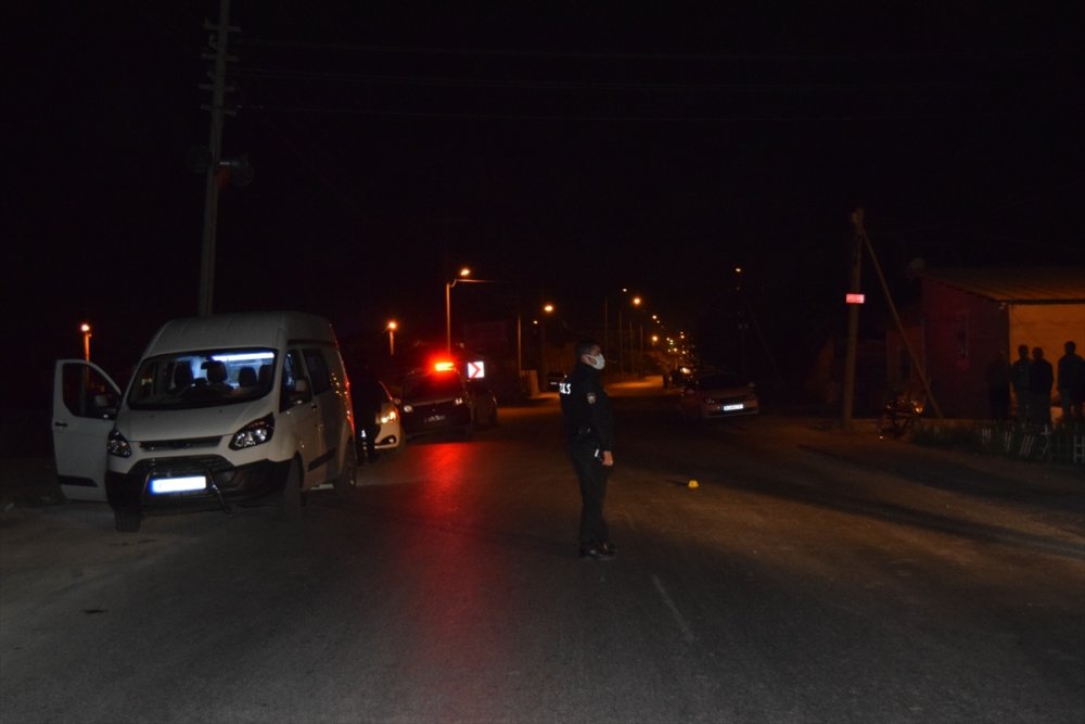 Konya'da Çıkan Silahlı Kavgada 3 Kişi Yaralandı