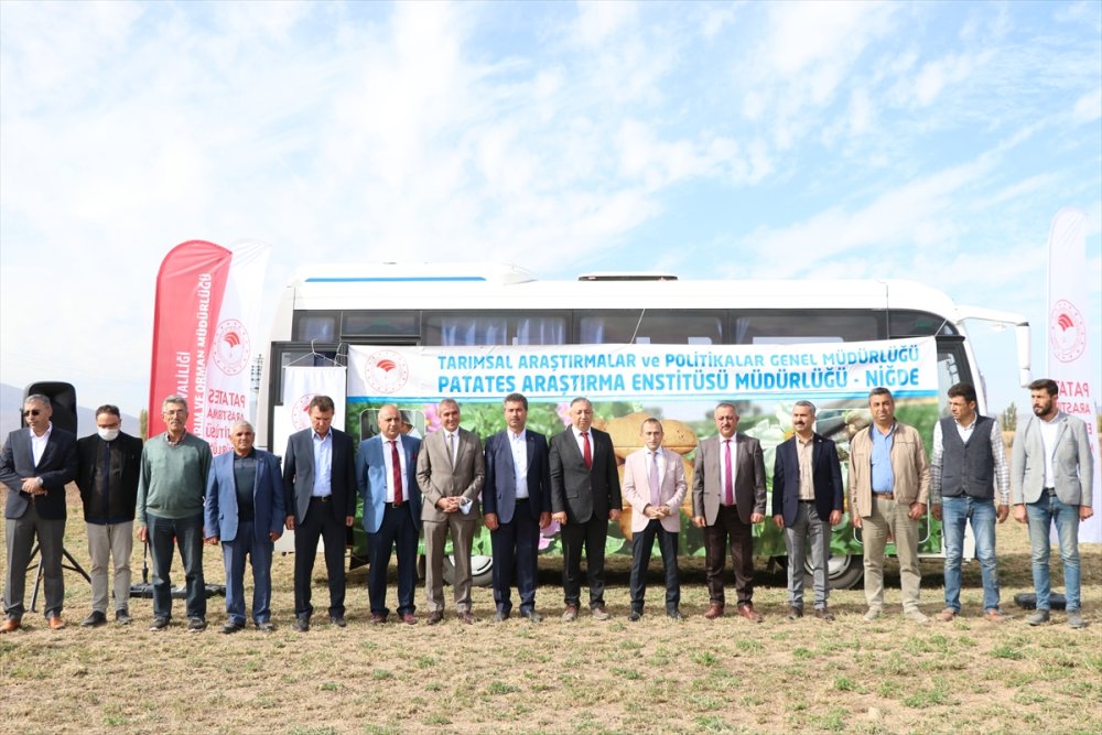 Niğde'de "Tarla Günü" Etkinliğinde 6 Yerli Patates Çeşidi Tanıtıldı