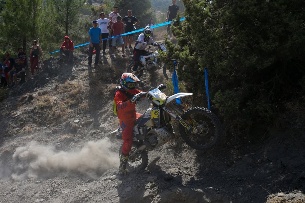 Sea To Sky Enduro Yarışları'nda "Sky Race" Etabını Wade Young Kazandı