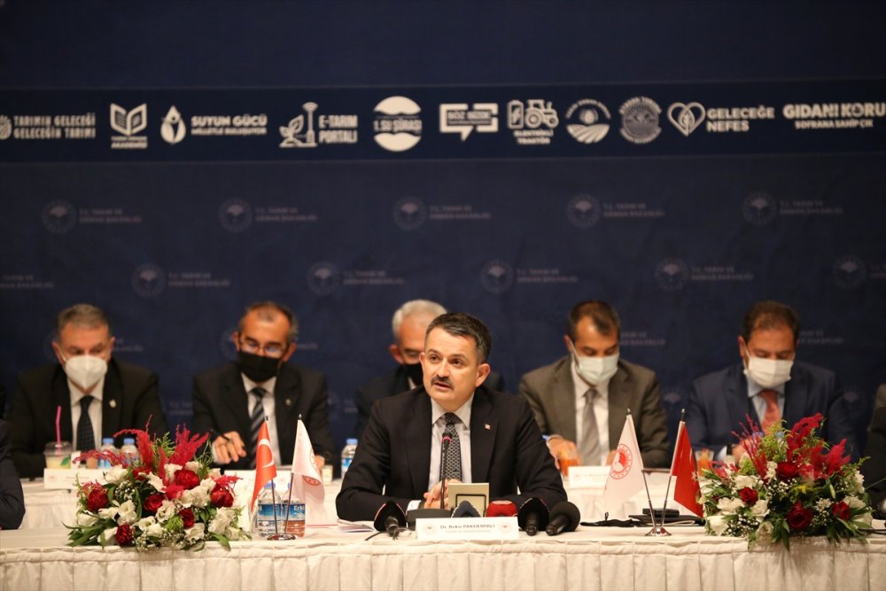 Tarım Ve Orman Bakanı Bekir Pakdemirli, Mersin'de Üreticilere Seslendi