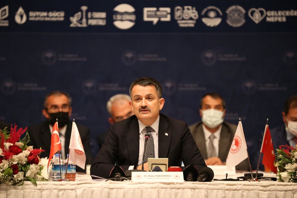 Tarım Ve Orman Bakanı Bekir Pakdemirli, Mersin'de Üreticilere Seslendi