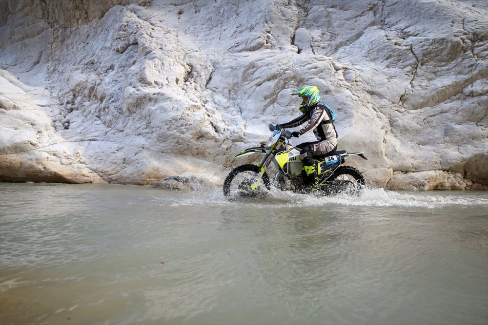 12. Sea To Sky Enduro Yarışları'nın Şampiyonu Wade Young Oldu