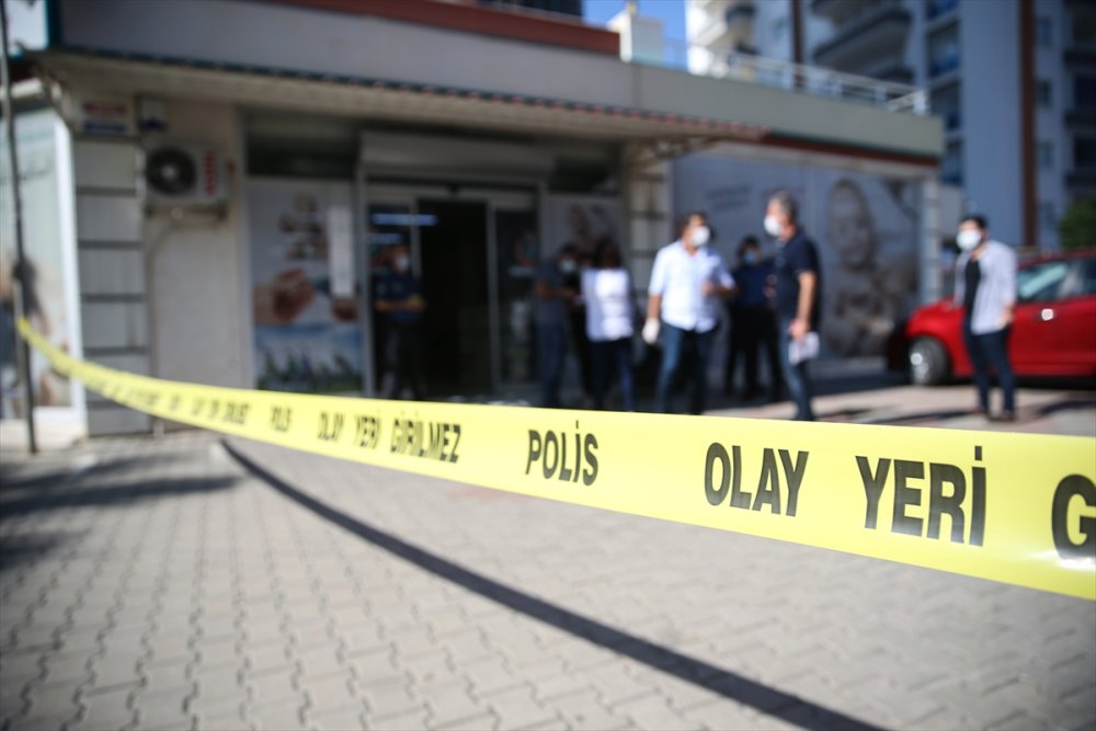 Mersin'de Doktorların Tartışmasında Bir Kişi Yaralandı