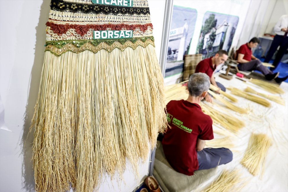 Yöresel Ürünler Fuarı Antalya'da Açıldı