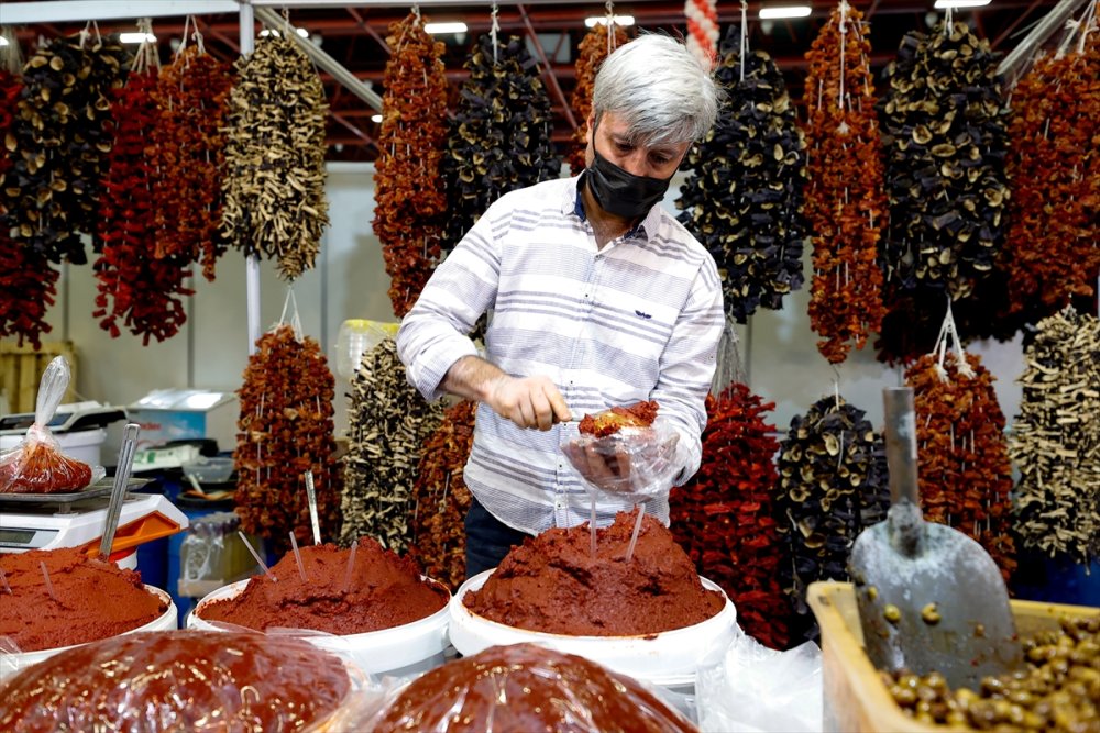 Yöresel Ürünler Fuarı Antalya'da Açıldı