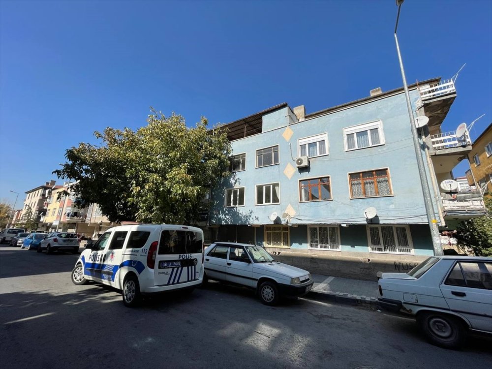 Kayseri'de Bir Kadın Evinde Ölü Bulundu