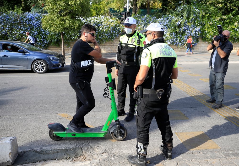 Antalya'da Elektrikli Scooter Kullanımına İlişkin Denetim Gerçekleştirildi