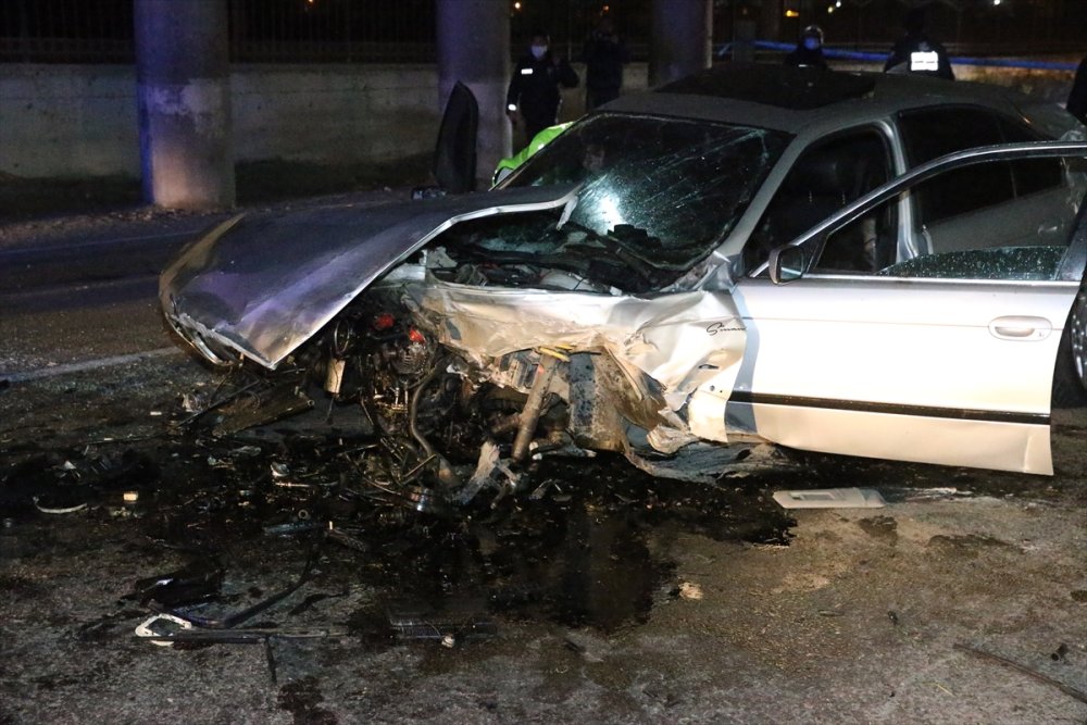 Eskişehir'de Trafik Kazasında 1 Kişi Öldü, 3 Kişi Yaralandı