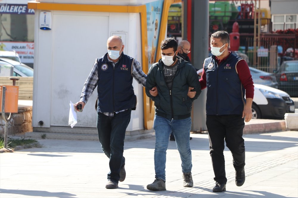 Niğde'de Terör Örgütü Deaş İle Bağlantılı Suriyeli Zanlı Yakalandı
