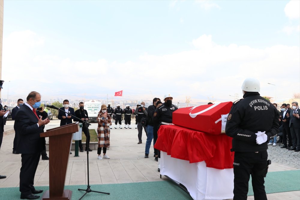 Niğde'de Trafik Kazasında Ölen Polis Memuru İçin Tören Düzenlendi