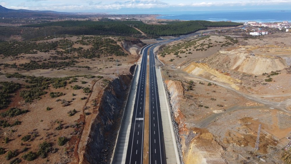 Bakan Karaismailoğlu, Konya'da Çevre Yolu Açılışı Töreninde Konuştu
