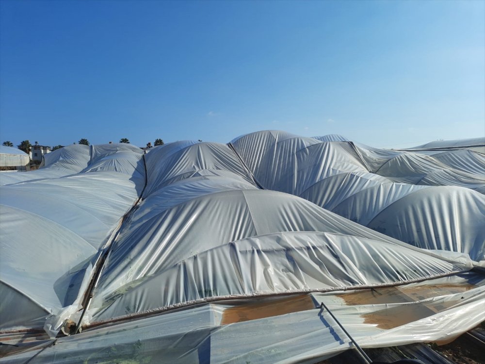 Mersin’de Şiddetli Rüzgar Ve Sağanak Etkili Oldu