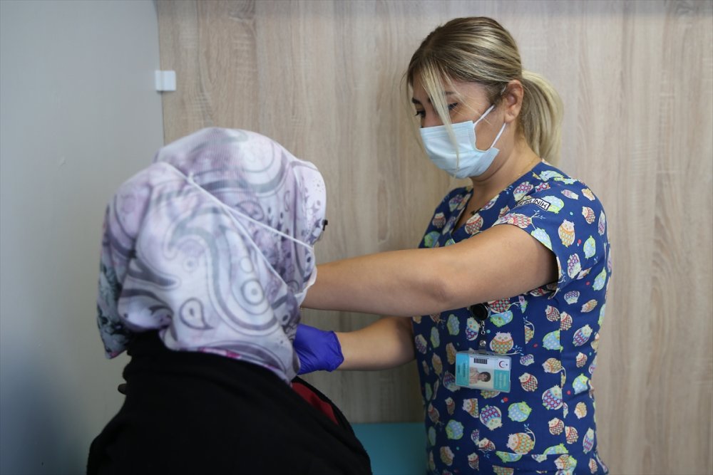 Vatandaşlar Yerli Aşı Turkovac'ı Güvenilir Buluyor