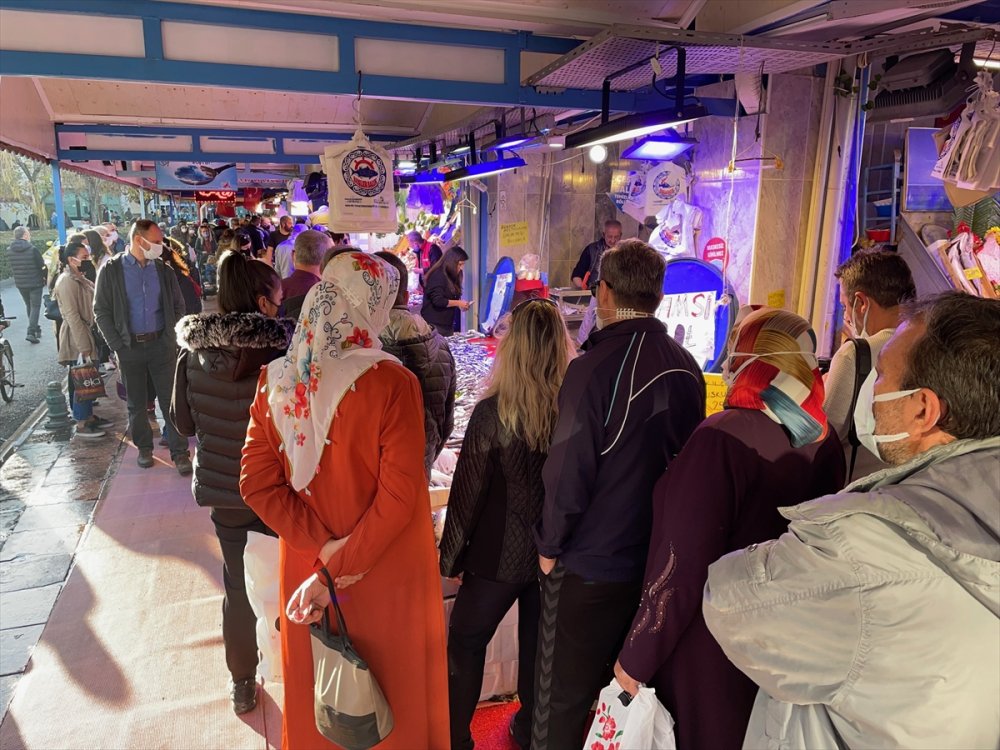 Eskişehir'de Hamsi Kuyruğu