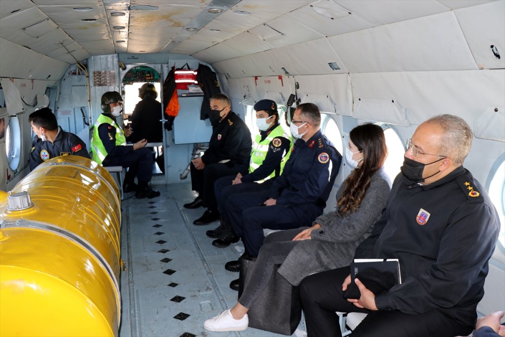 Kayseri'de Jandarmadan Helikopter Destekli Trafik Denetimi