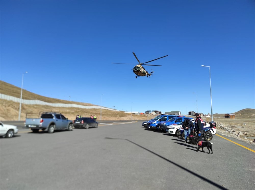 Kayseri'de Jandarmadan Helikopter Destekli Trafik Denetimi