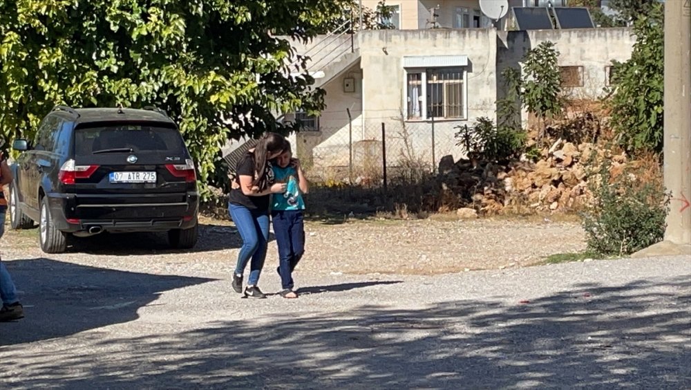 Torunları İçin Alevlerin Arasına Daldı