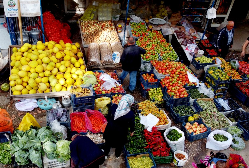 Doğayla İç İçe Alışverişin Adresi: Zeyve Pazarı