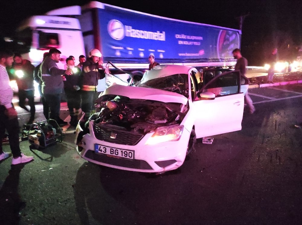 Konya'daki Trafik Kazasında 1 Kişi Öldü, 2 Kişi Yaralandı