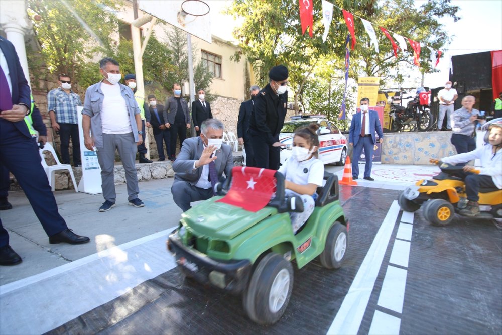 Kaş'ta Trafik Etkinliği Düzenlendi