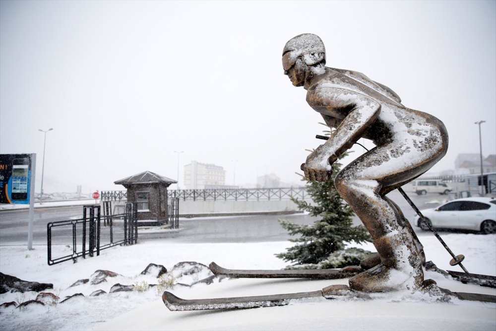 Erciyes Kayak Merkezi'nde Kış Manzaraları
