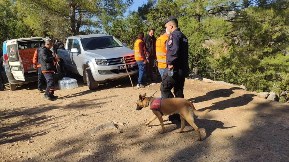Güncelleme - Mersin'de Kaybolan 3 Yaşındaki Çocuğu Arama Çalışmaları Devam Ediyor