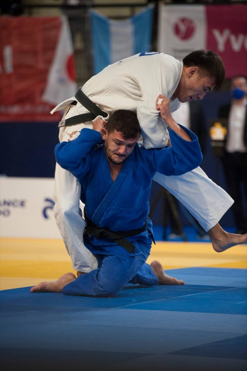 İşitme Kaybı Yaşadı Ama Hayallerini Kaybetmedi