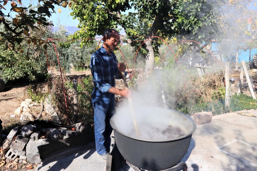 Karaman'da Pekmez ve Cevizin Harika Uyumu