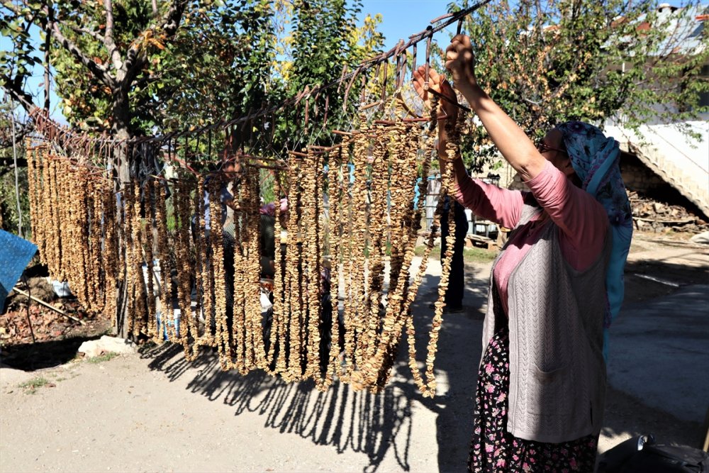 Karaman'da Pekmez ve Cevizin Harika Uyumu