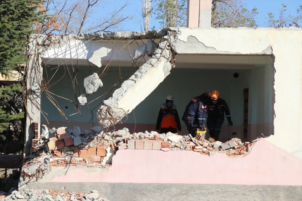Niğde'de Deprem Tatbikatı Yapıldı