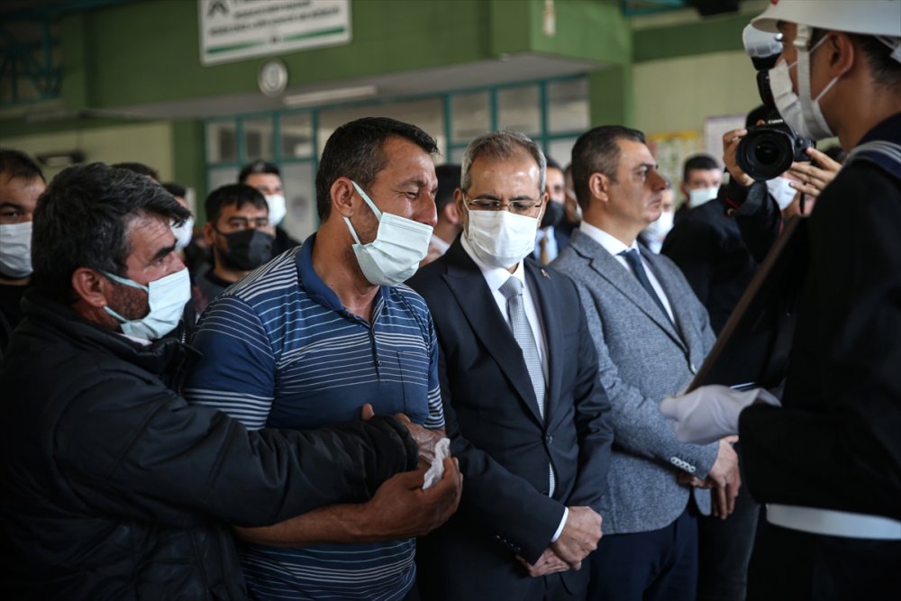 Tarsus'ta Şehit Celal Esen Toprağa Verildi