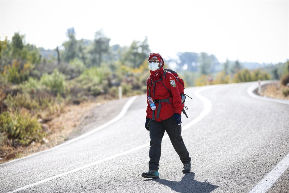 Mersin'de Kaybolan 3 Yaşındaki Çocuğu Arama Çalışmaları Sürüyor