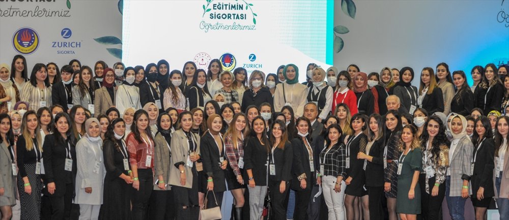 Kadın Köy Öğretmenleri Antalya'da Buluştu