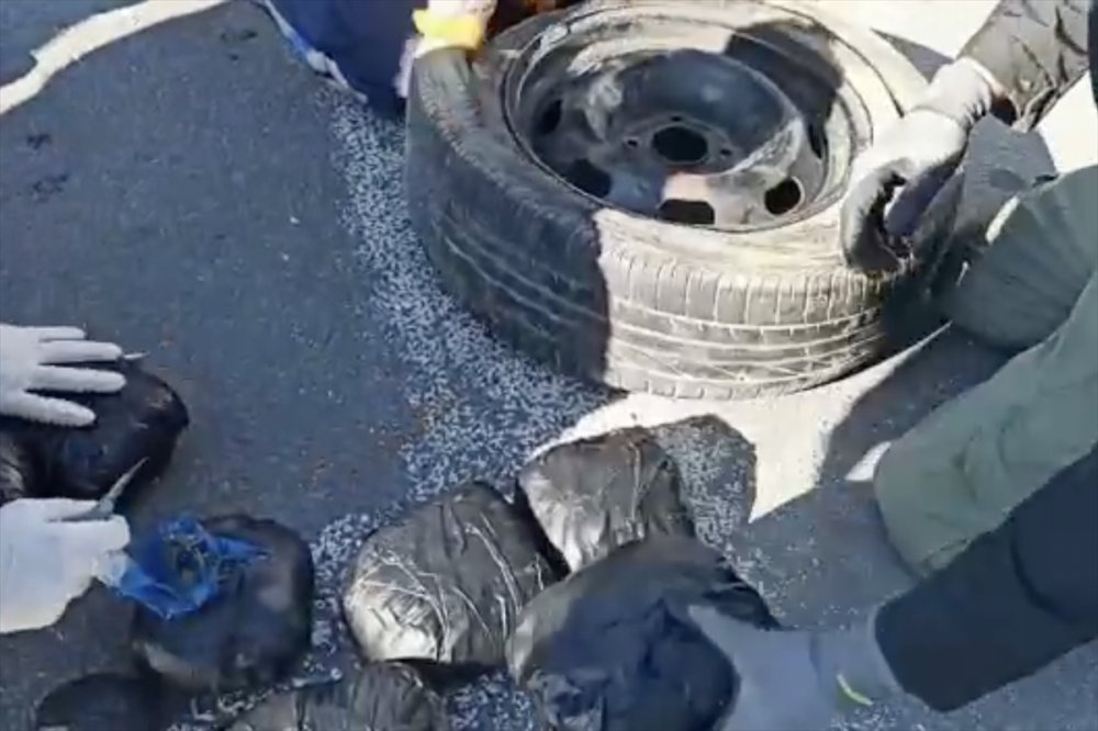 Kayseri'de 10 Kilogram Esrar Ele Geçirildi