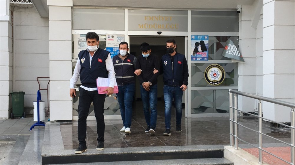 Mersin'de İki Kişinin Cep Telefonlarını Gasbeden Zanlı Tutuklandı